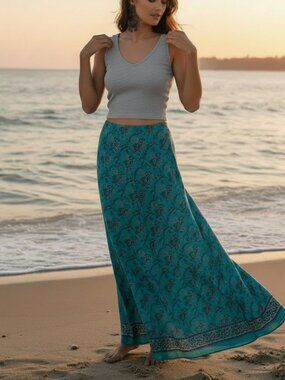 ⚡️ HOST PICK ⚡️Angie Boho maxi skirt size small